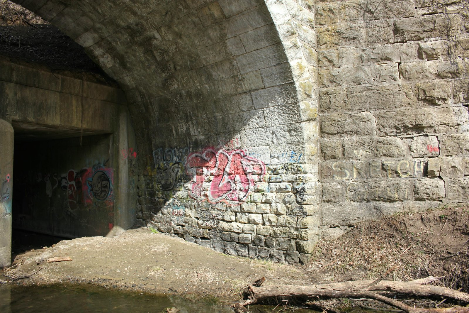 North abutment